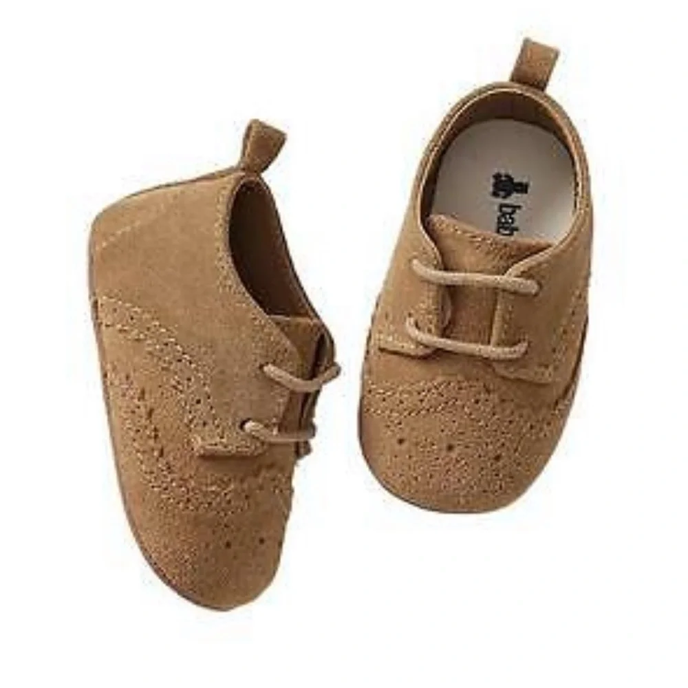 GAP Baby Boys Size 0-3 Months Tan / Brown Classic Suede Brogue Booties